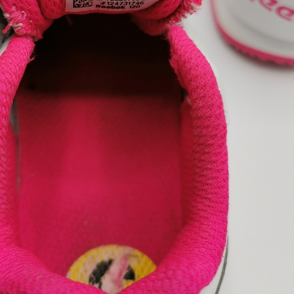 SIZE 5 TODDLER REEBOK UNICORN RUNNING SHOES EUC - Picture 2 of 4